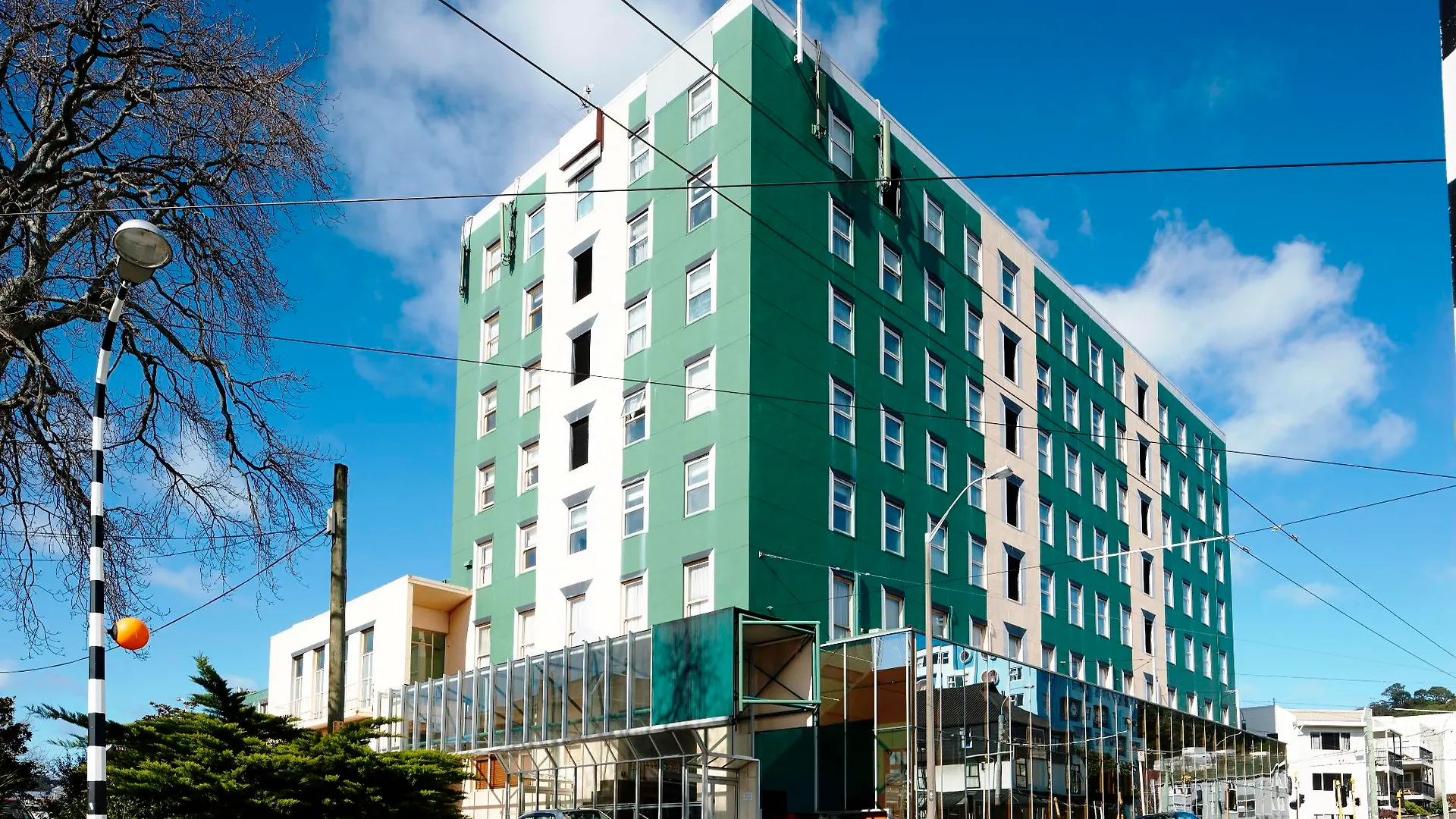Willis Wellington Hotel